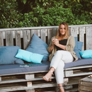 Alice Genevieve coach sportif et de santé holistique, créatrice de la marque Alyve