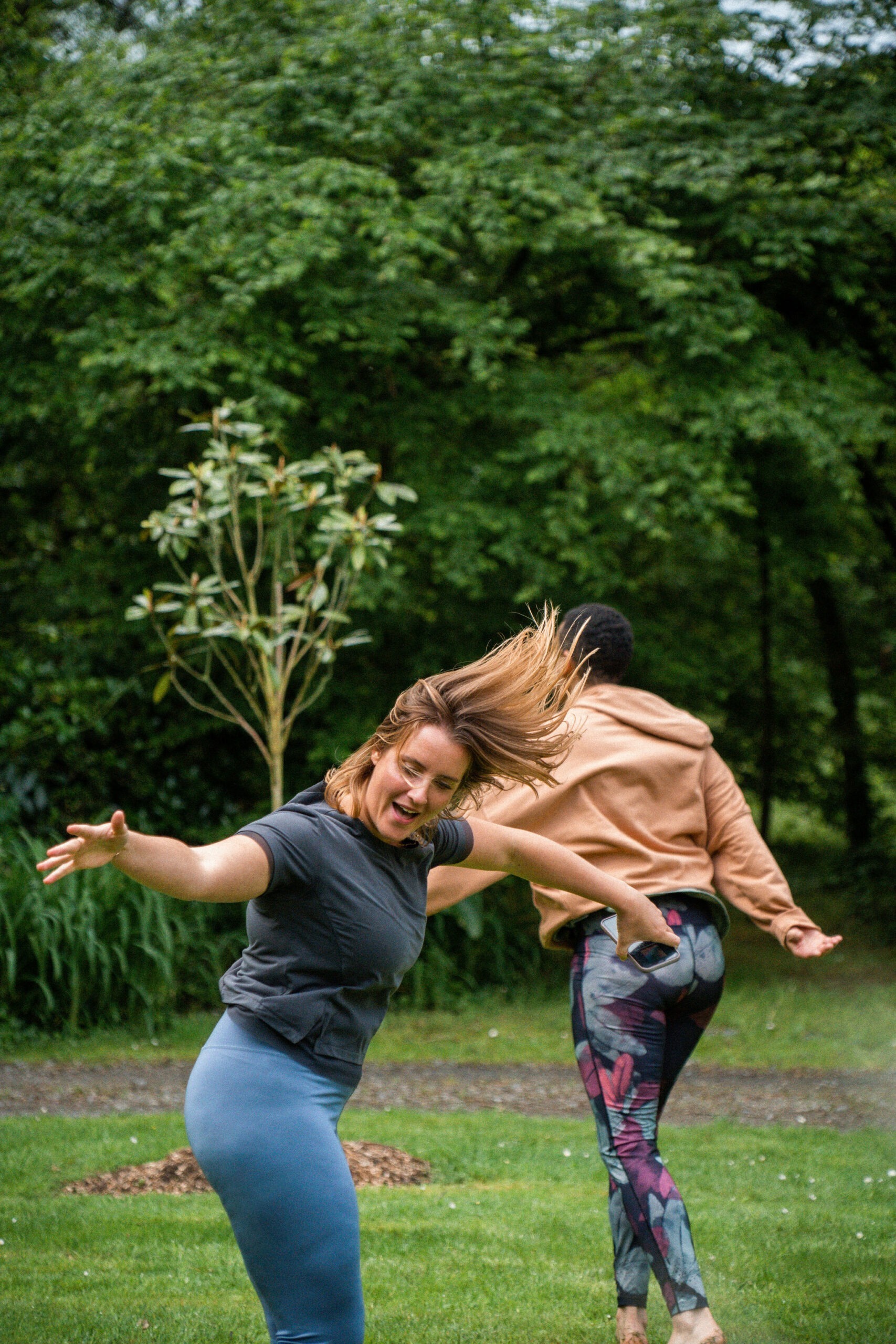on fête la vie, danse la joie